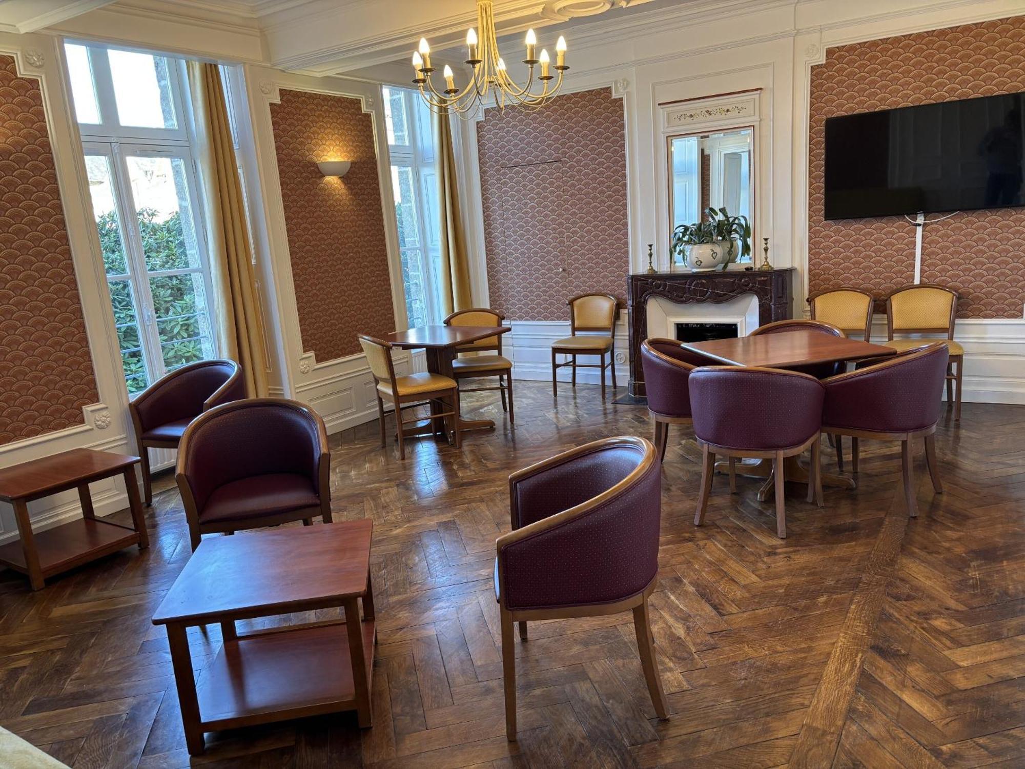 Chateau Du Bourg Saint-Denis-de-Gastines Ngoại thất bức ảnh